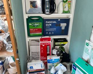 HEALTH & BEAUTY ITEMS