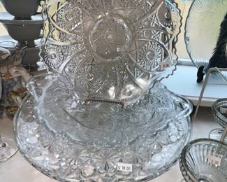 BEAUTIFUL GLASS SERVING PIECES