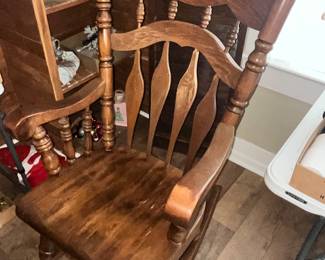 MASSIVE COUTRY ROCKER!