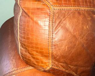 TRIPLE-STITCHED NATURAL LEATHER
