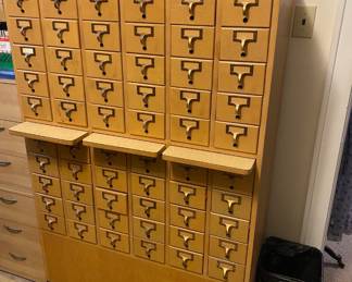 Vintage Blond Library one piece Card File Cabinet with 60 drawers...in Great condition...all drawers, clean and complete...with three pullout panels.