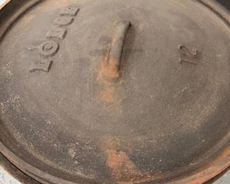 Cast Iron Dutch Oven