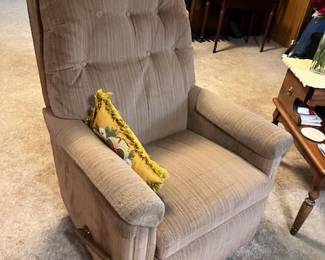 Vintage Beige Upholstered Tufted Recliner