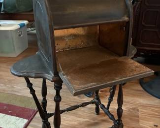 01 Antique RollTop Desk