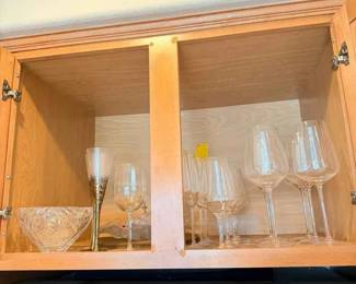 KR177RWine Glasses And Crystal
