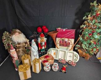16CT126Warm Winter Wishes Christmas Decor