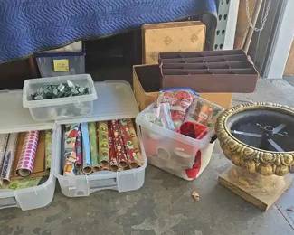 16CT207Assortment Of Christmas Paper And More