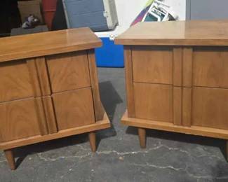 16CT116Mid Century Nightstands