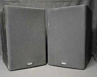 16CT132Yamaha NSA636 Home Speakers