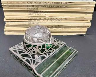 16CT176Vintage Green Glass Inkwell And 12 Volumes Of The Metropolitan Museum Of Art
