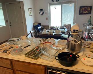 KitchenAid Mixer and Everyday kitchen items