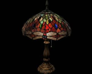 TiffanyStyle Leaded Glass Dragonfly Table Lamp