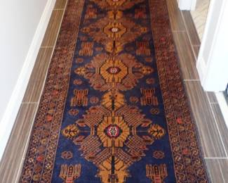 LARGE HALL RUNNER