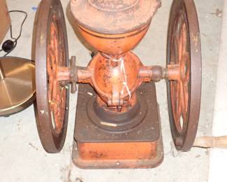 ANTIQUE COFFEE GRINGER METAL