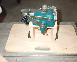 FRASER RUG MAKING EQUIPMENT