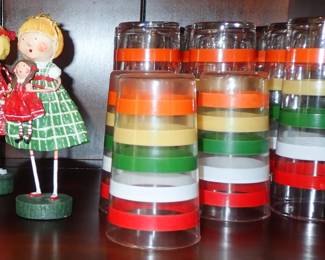 MULTI COLORED WATER GLASSES - COLORFUL FIGURES