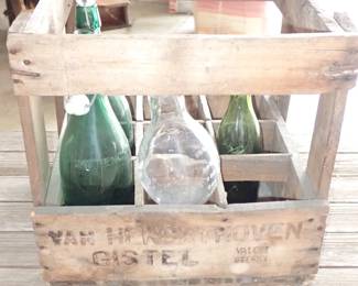 VINTAGE CRATE - BOTTLES