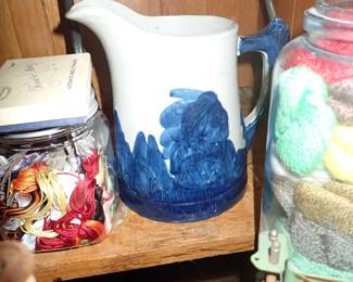 SLEEPY EYE PITCHER