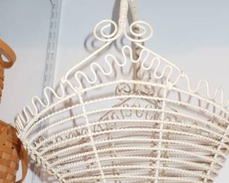 METAL BASKET