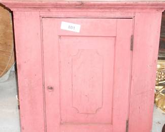 1 DOOR PIE CABINET