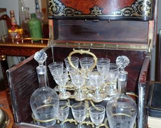 19th-century French Napoleon III cave à liqueur (liquor cabinet or tantalus)