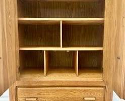 Detail pic: 1980s Vaughn of Virginia Solid Oak Width: 38", Height: 54" , Depth 18"