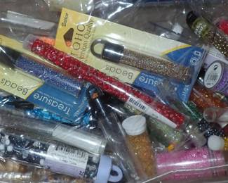 BEADS LOTS OF BEADS FOR MAKING JEWELRY