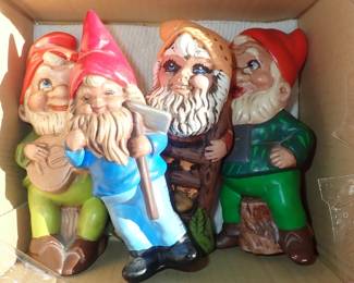GARDEN ELVES