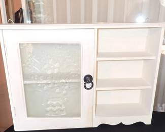 WALL SHADOW BOX