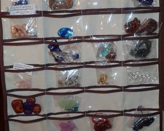 BEADS LOTS OF BEADS FOR MAKING JEWELRY