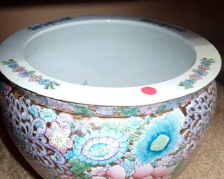 PAINTED POT