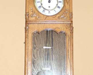 LARGE HANGING WALL CLOCK (RUNS)