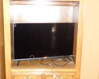 BOOKCASE/ TV CENTER
