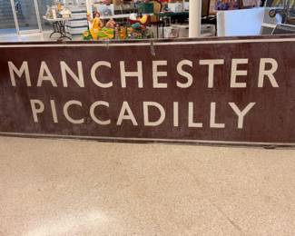 Manchester Piccadilly Sign