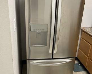LG Refrigerator/Freezer