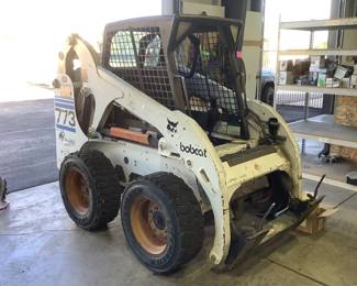 2000 Bobcat Tractor 773
