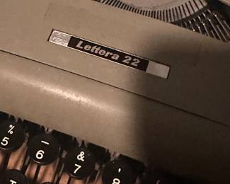 Italian Olivetti Lettera 22 portable manual typewriter
