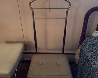 Vintage valet