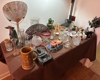 Various trinkets