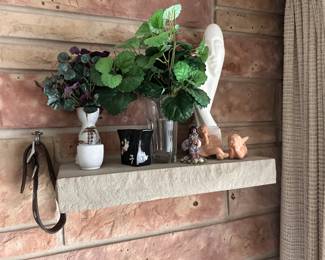 Assorted knick-knacks