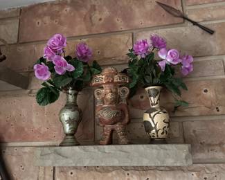 Assorted knick-knacks