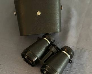 Vintage Trojan compact sport/opera glasses with case
