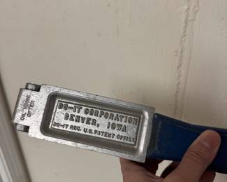 Fishing jig mould