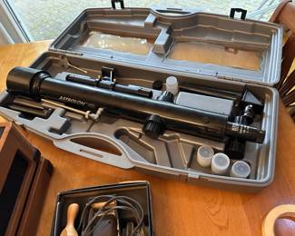Science Tech Astrolon 525x Refractor Telescope