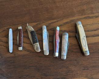 Vintage pocket knives