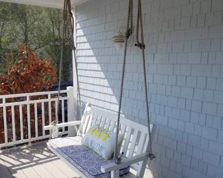 Porch swing