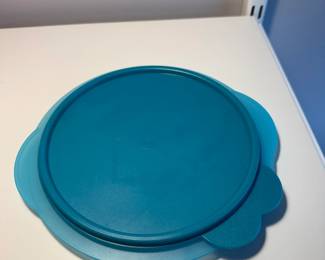 Tupperware FlatOut bowl