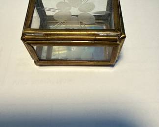 mini vintage tricket box