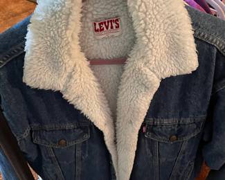 Like new VTG Lined Denim Jean Jacket