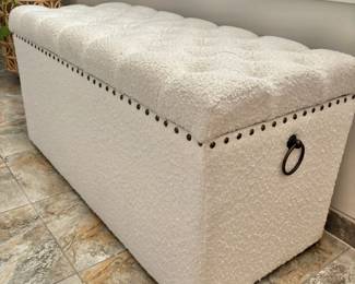 Tufted Storage Bench